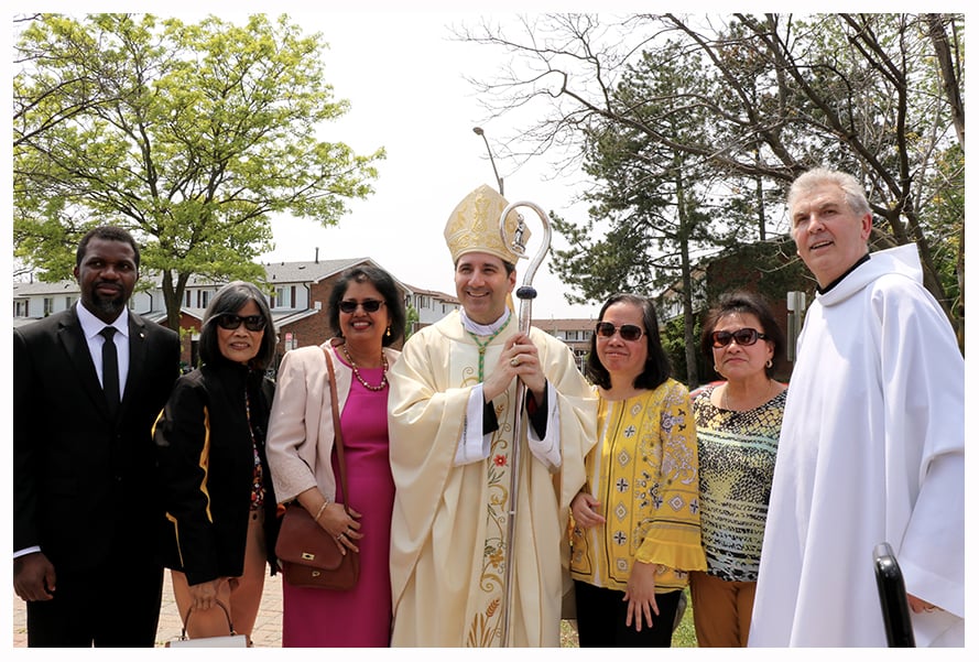 Archbishop Leo and Parishioners of Our Lady of the Airways