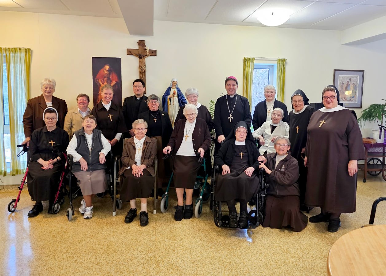 Archbishop Leo Visits the Felician Sisters Archbishop Leo Visits the Felician Sisters