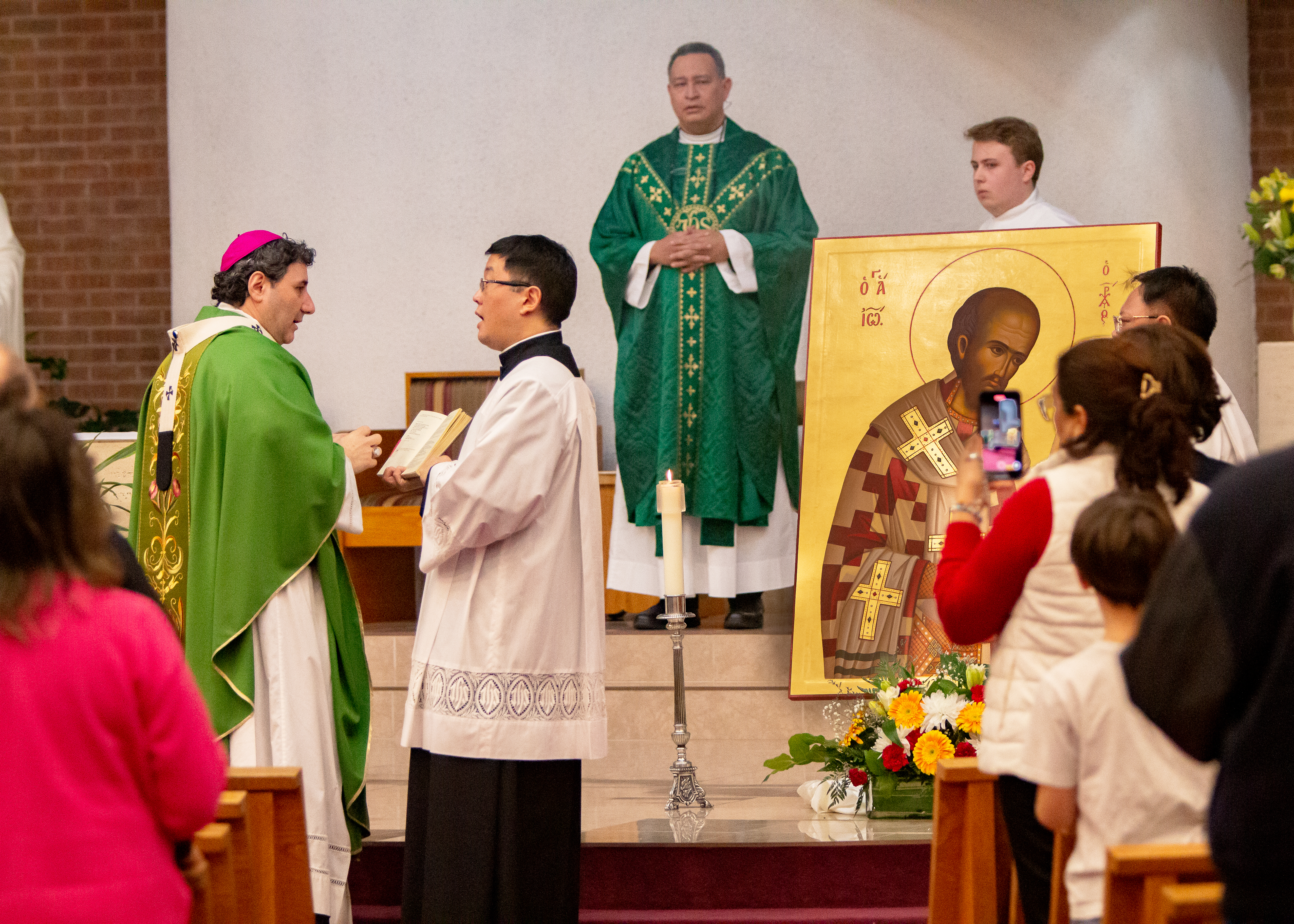 Archbishop Leo visits St. John Chrysostom Archbishop Leo visits St. John Chrysostom